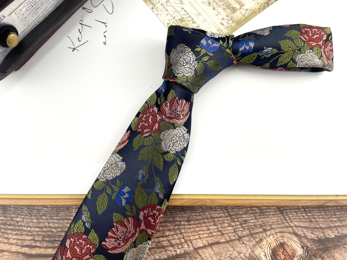 Lush Garden Necktie