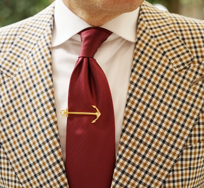 Finished gold anchor tie pin 