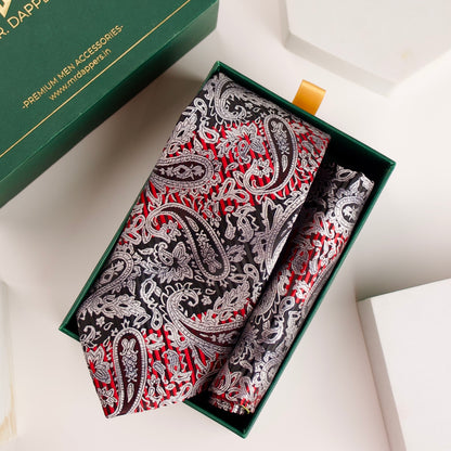 Men's Pocket Square and Necktie Set – A stylish and sophisticated accessory combination for the modern gentleman. Featuring a coordinated design in premium fabric, perfect for formal and semi-formal occasions. Ideal for weddings, business events, or adding a touch of elegance to any suit." Premium men's tie and pocket square
