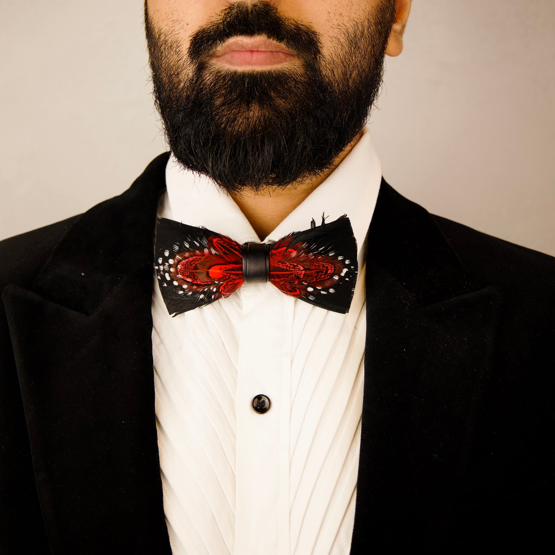 Groomsman Scarlet Feathers Bow – - Main Image