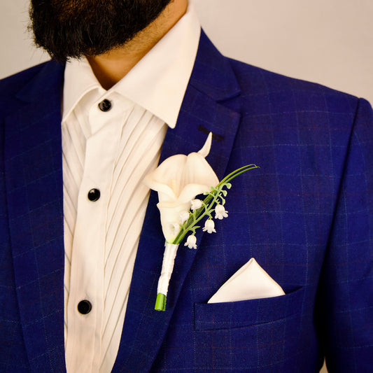 "Sophisticated Royal Wing Brooch for men, perfect for formal occasions"